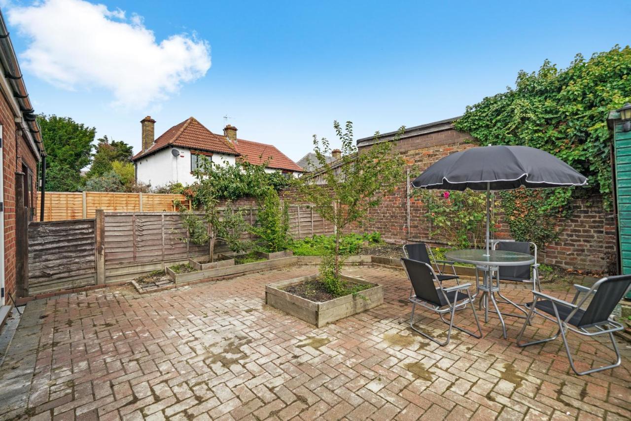 Cosy Heathrow Studios - Parking - Garden Londres Exterior foto