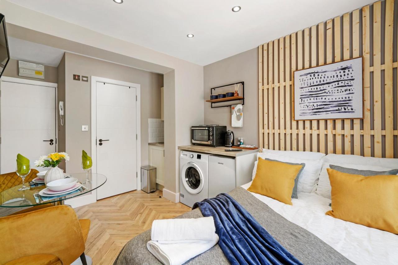 Cosy Heathrow Studios - Parking - Garden Londres Exterior foto