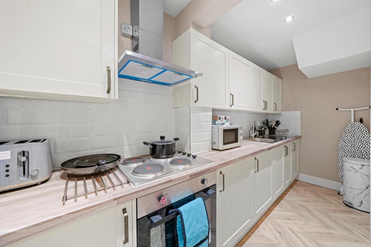Cosy Heathrow Studios - Parking - Garden Londres Exterior foto