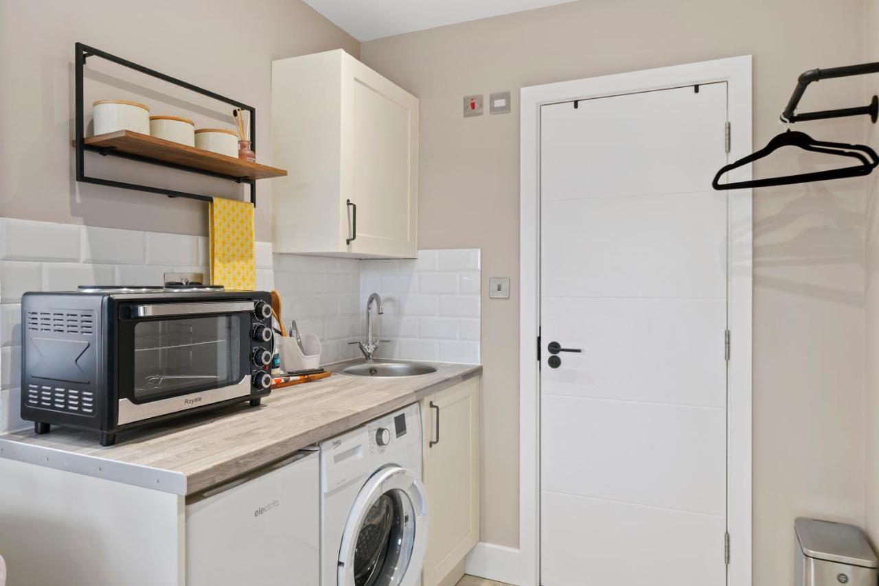 Cosy Heathrow Studios - Parking - Garden Londres Exterior foto